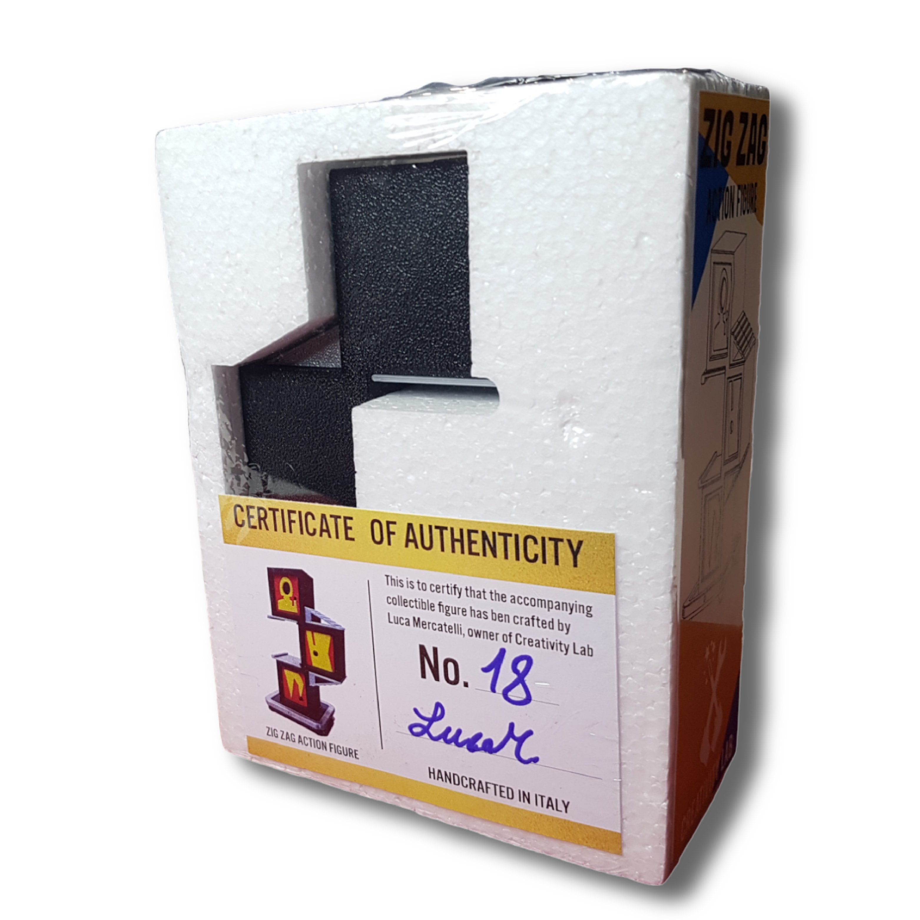 Action Figure: ZIG ZAG ILLUSION