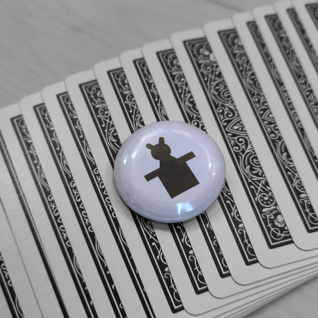 Spilla Rabbit from a hat