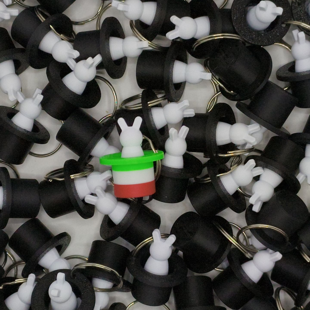 ITALIA - Rabbit from a hat